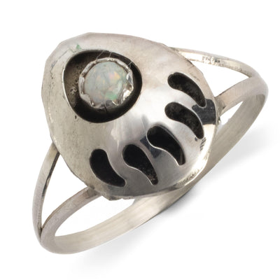 Kalifano Native American Jewelry Bear Claw with Opal Inlay USA Native American Made 925 Sterling Silver Ring
