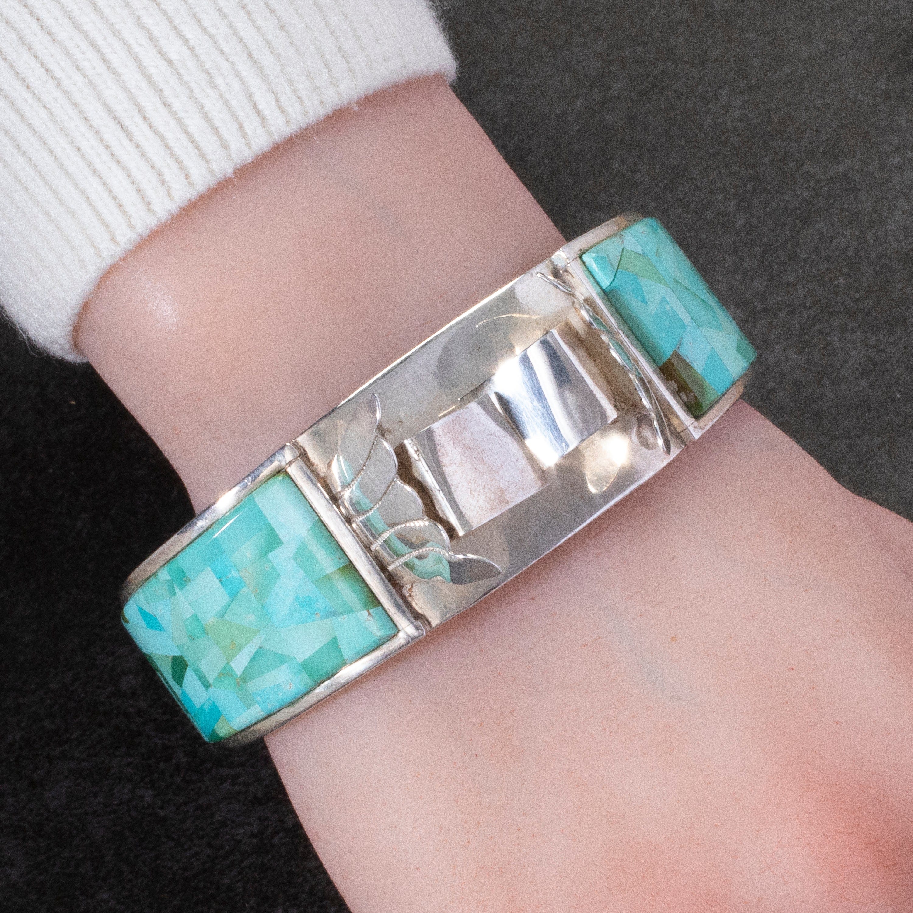 Kalifano Native American Jewelry Royston Turquoise Inlay by Calvin Desson with Silverwork by Ronald Tom USA Native American Made 925 Sterling Silver Cuff NAB4800.001