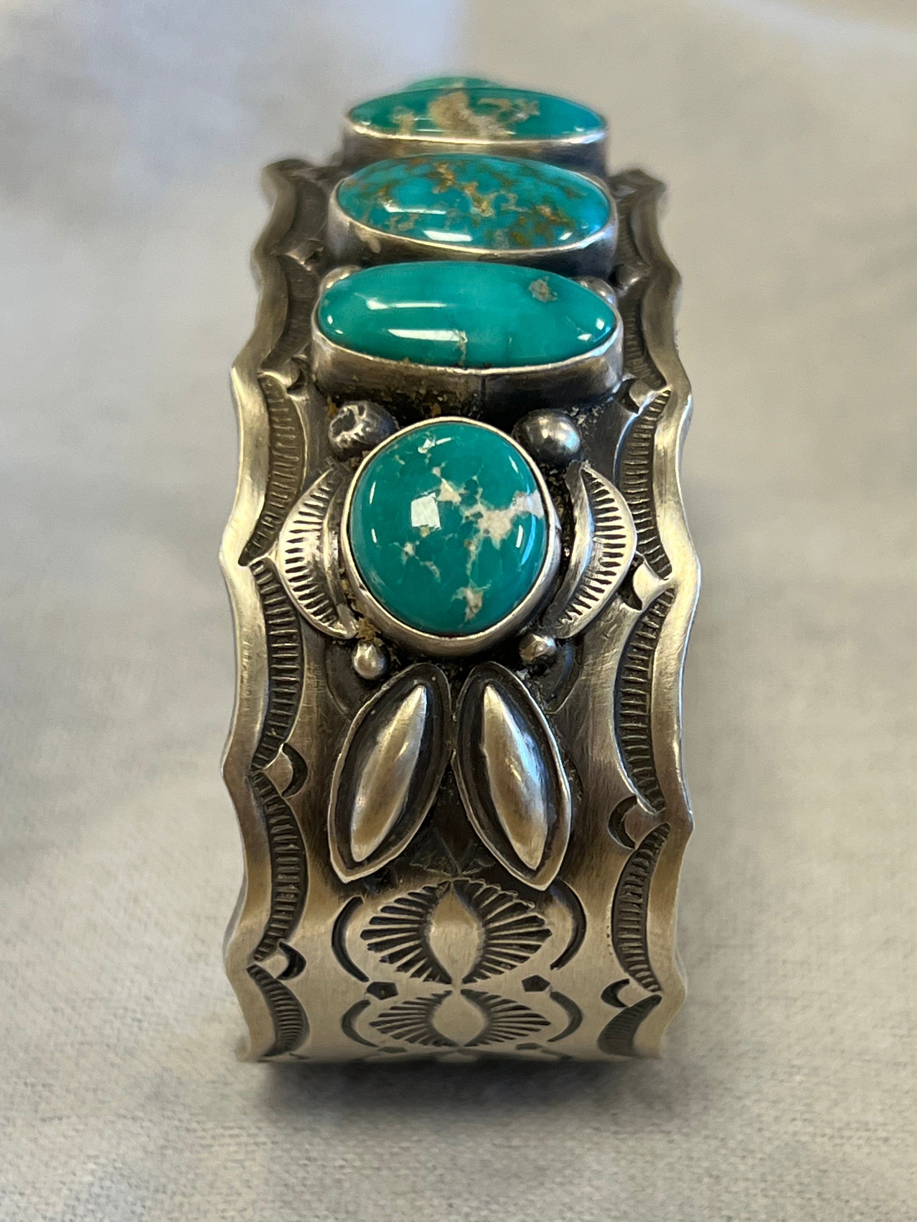 Kalifano Native American Jewelry Sheila Tso Navajo Emerald Valley Turquoise USA Native American Made 925 Sterling Silver Cuff NAB3600.005